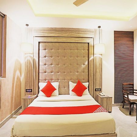 Fabhotel Ronald Inn Faridabad Extérieur photo