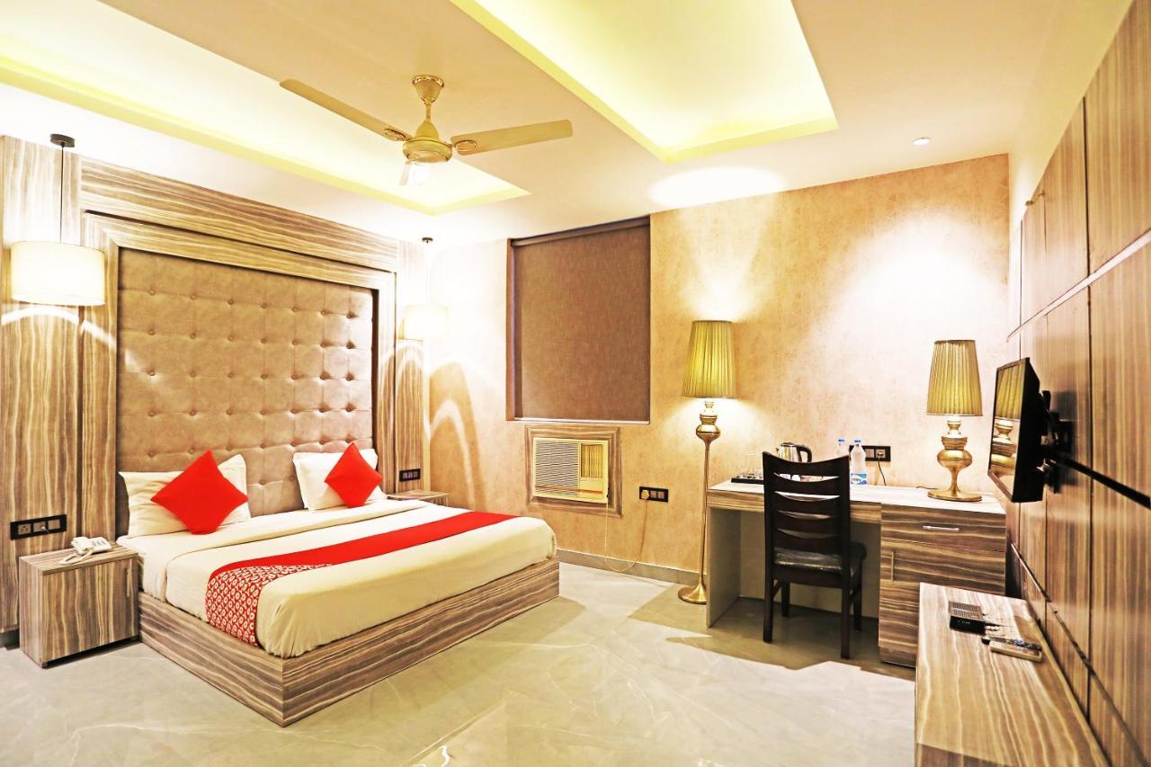 Fabhotel Ronald Inn Faridabad Extérieur photo