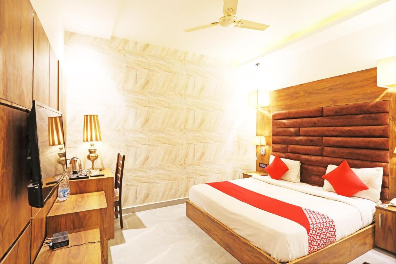 Fabhotel Ronald Inn Faridabad Extérieur photo