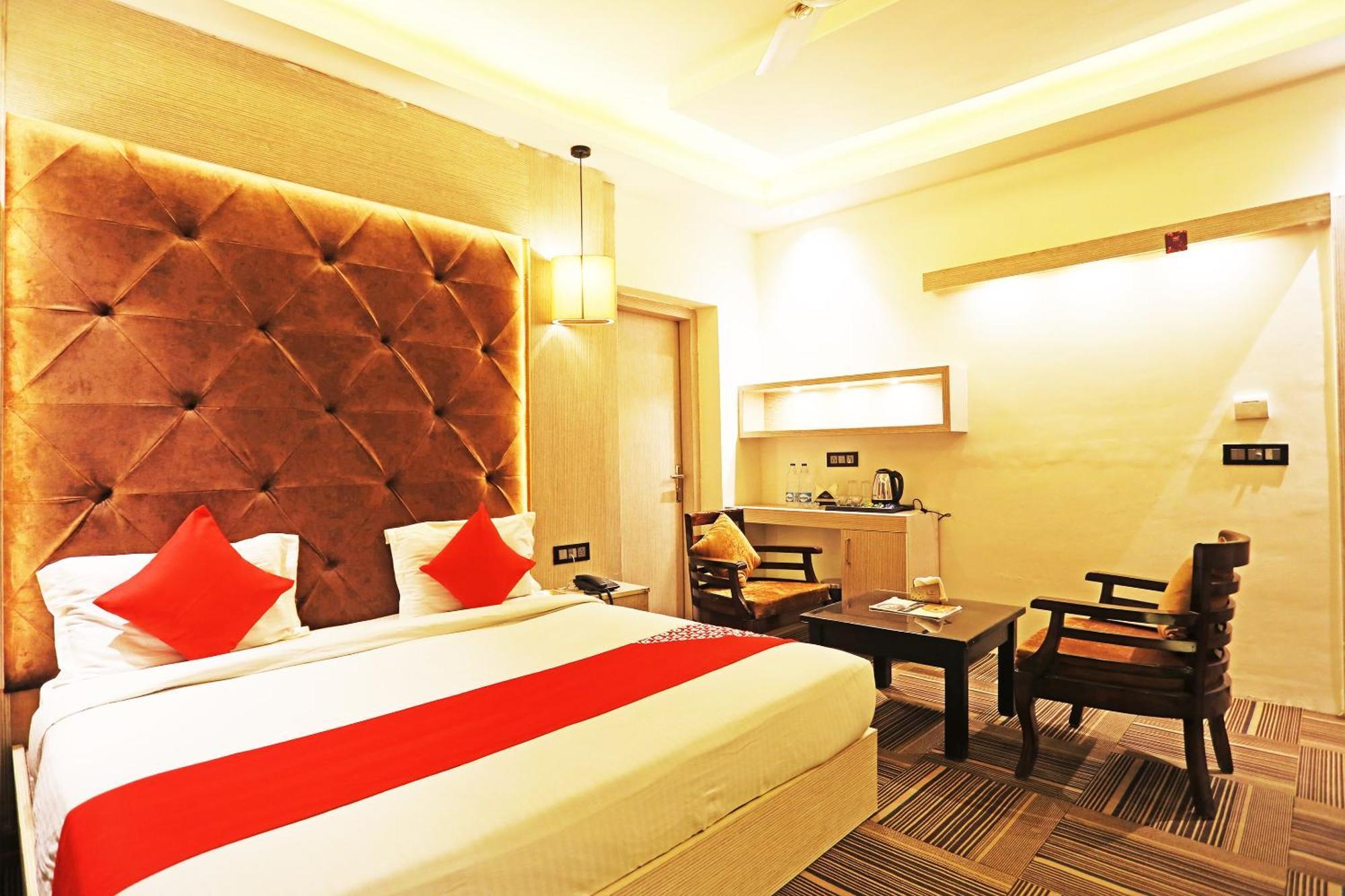 Fabhotel Ronald Inn Faridabad Extérieur photo