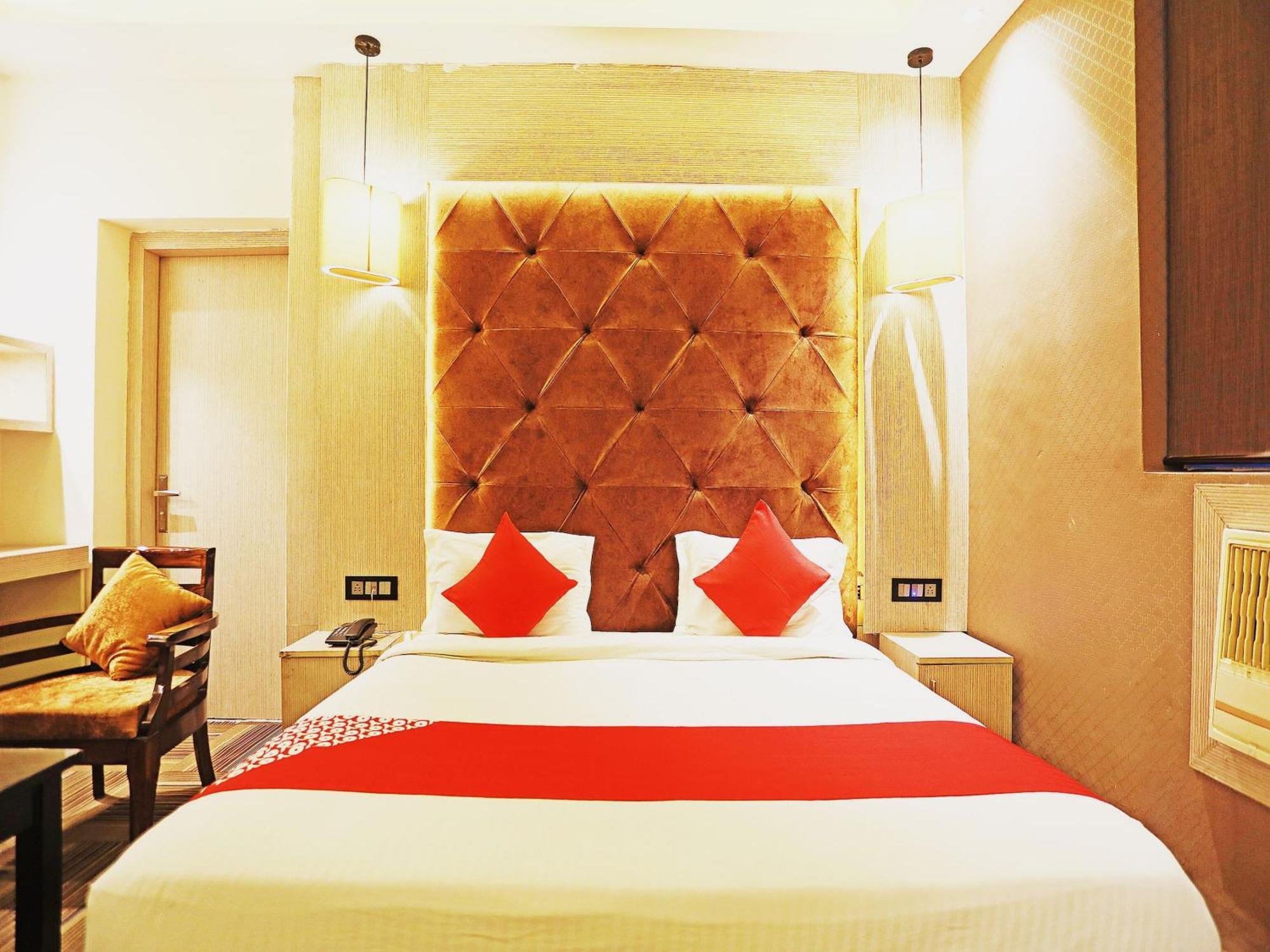 Fabhotel Ronald Inn Faridabad Extérieur photo