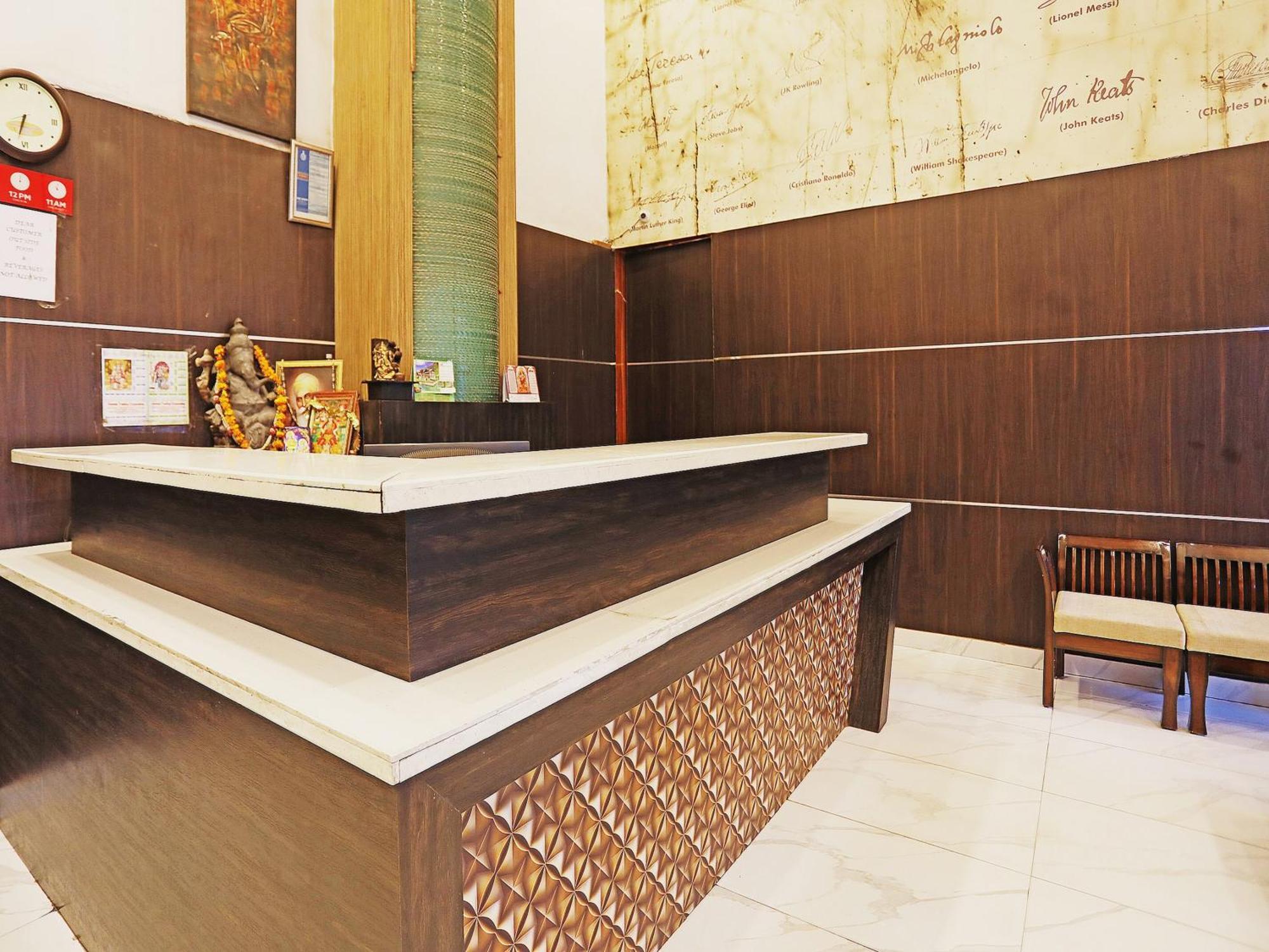 Fabhotel Ronald Inn Faridabad Extérieur photo