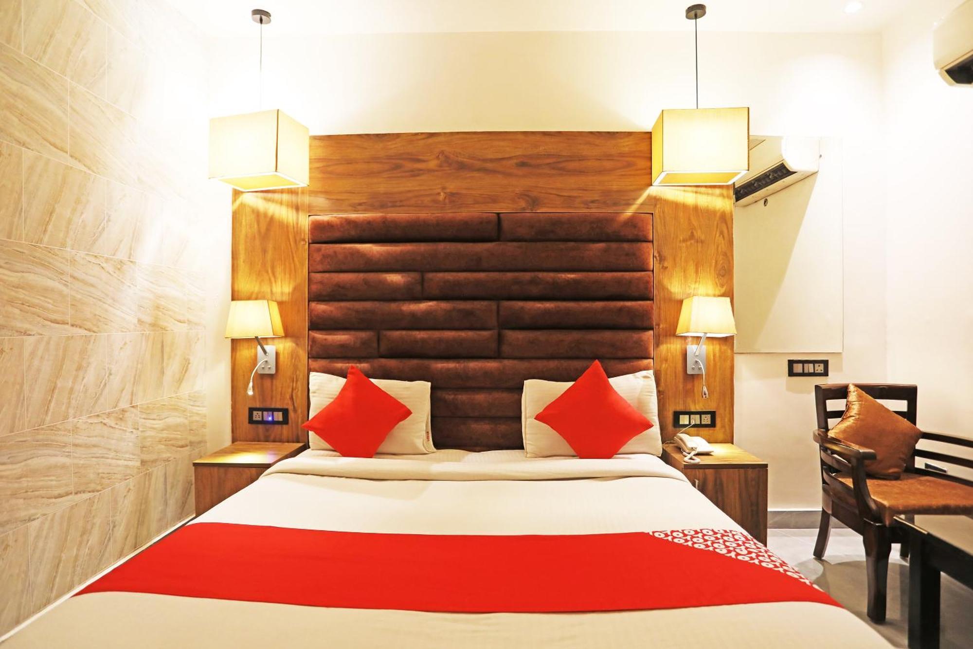Fabhotel Ronald Inn Faridabad Extérieur photo
