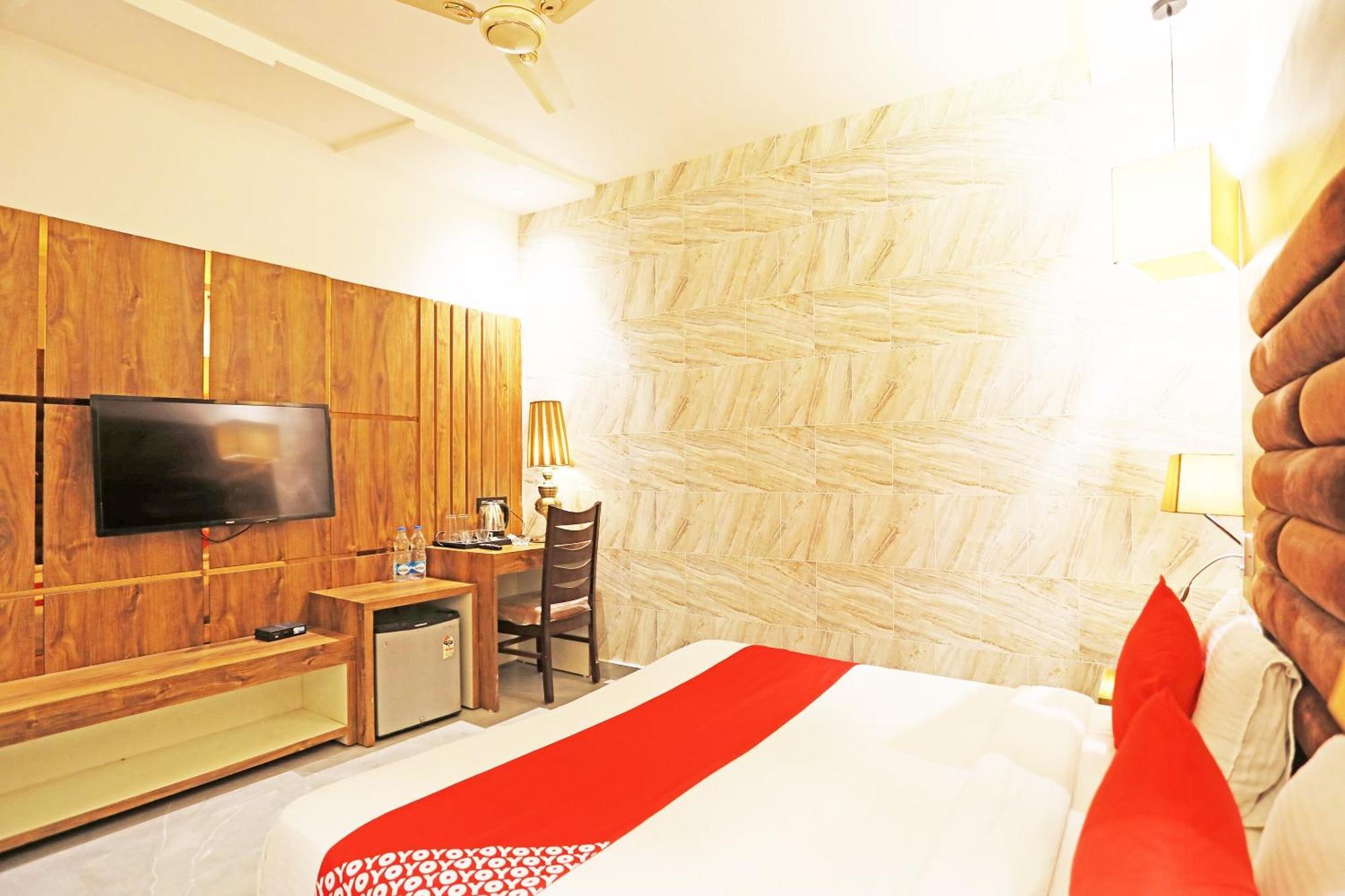 Fabhotel Ronald Inn Faridabad Extérieur photo