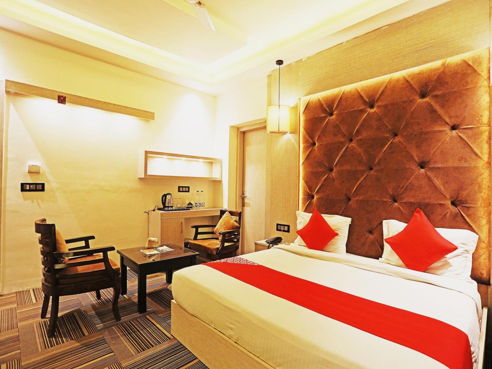 Fabhotel Ronald Inn Faridabad Extérieur photo