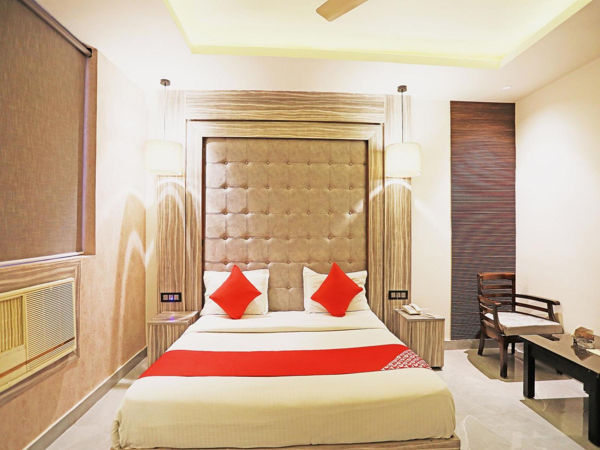 Fabhotel Ronald Inn Faridabad Extérieur photo