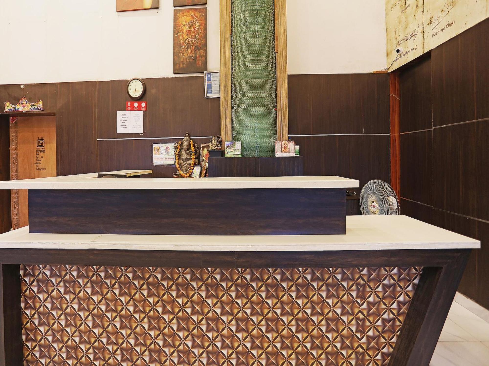 Fabhotel Ronald Inn Faridabad Extérieur photo
