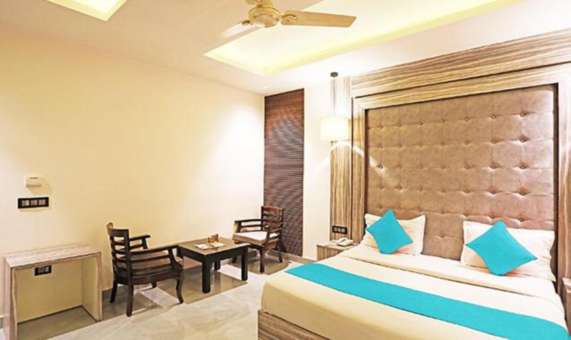 Fabhotel Ronald Inn Faridabad Extérieur photo