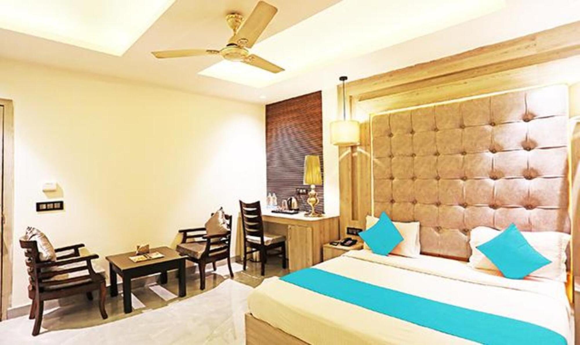 Fabhotel Ronald Inn Faridabad Extérieur photo