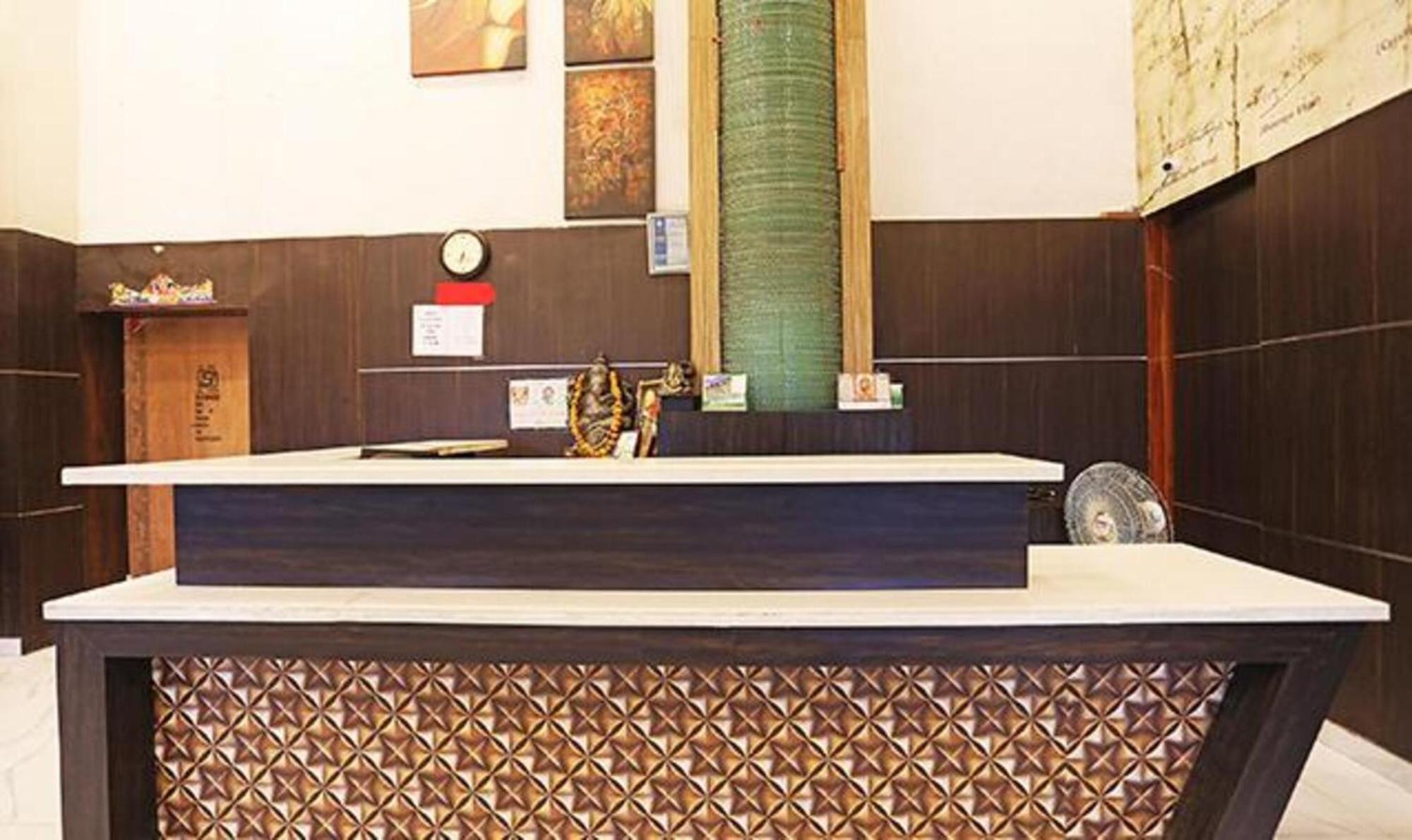 Fabhotel Ronald Inn Faridabad Extérieur photo