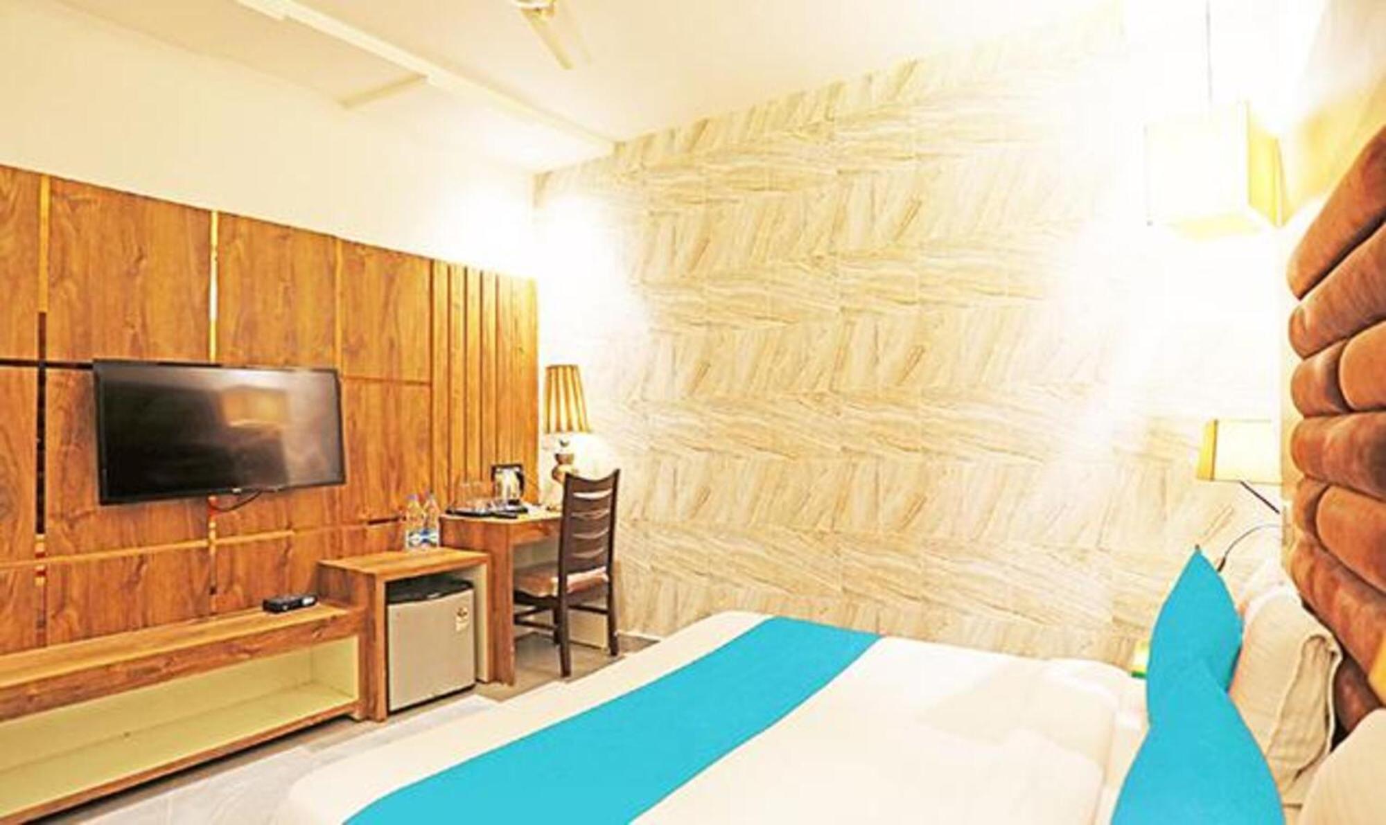 Fabhotel Ronald Inn Faridabad Extérieur photo